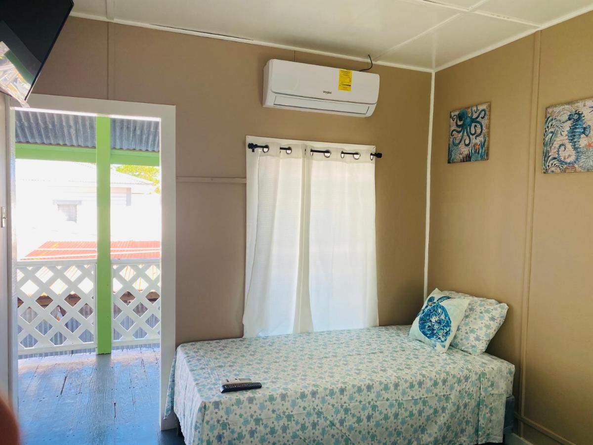 Blue Sky Rentals Утила Екстериор снимка